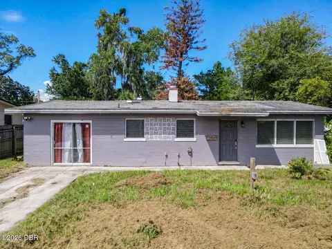 1156 Tropical Park Dr, Daytona Beach, FL 32117