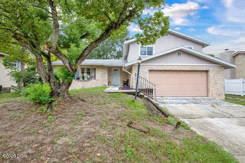 1649 E Shangri La Dr, Daytona Beach, FL 32119