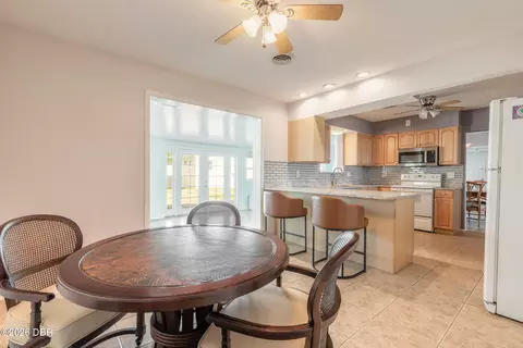 Dining - 1903 John Anderson Dr, Ormond Beach, FL 32176 photo 4 of 5
