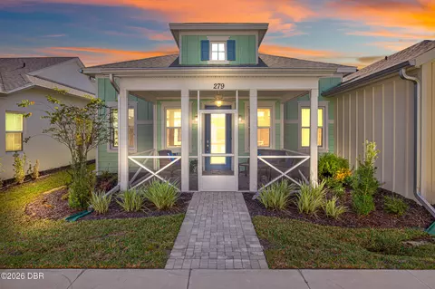 279 Latitude Dr, Daytona Beach, FL 32124