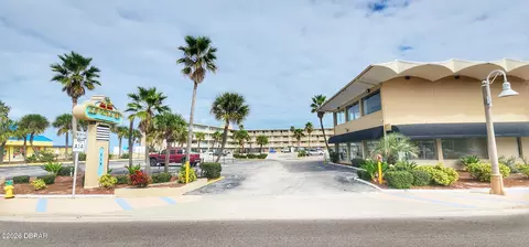219 S Atlantic Ave, Daytona Beach, FL 32118