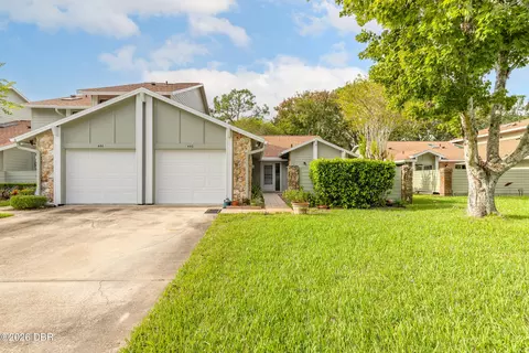440 Brown Pelican Dr, Daytona Beach, FL 32119