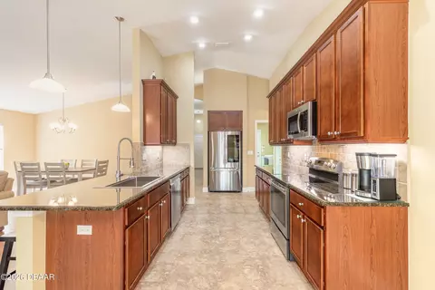 Kitchen - 369 Chelsea Place Ave, Ormond Beach, FL 32174 photo 3 of 5