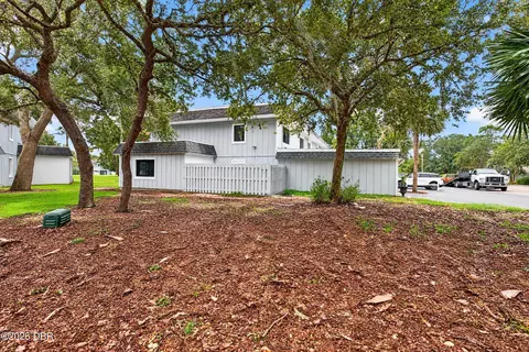 Exterior - 208 Timberline Trl, Ormond Beach, FL 32174 photo 5 of 17