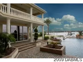 704 John Anderson, Ormond Beach, FL 32176 photo 9