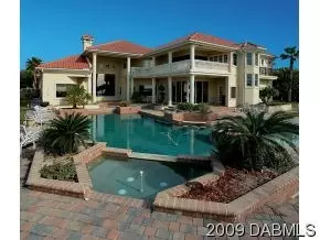 704 John Anderson, Ormond Beach, FL 32176 photo 2
