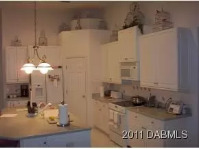 1070 Hampstead Ln, Ormond Beach, FL 32174 photo 4