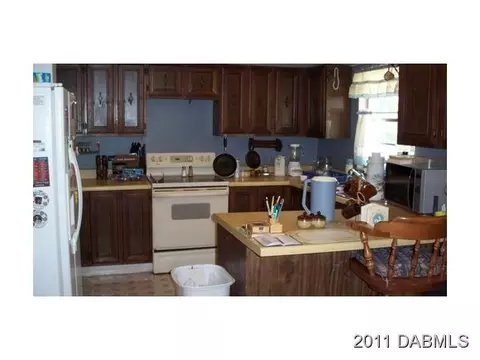3323 Volco Rd, Edgewater, FL 32141 photo 6