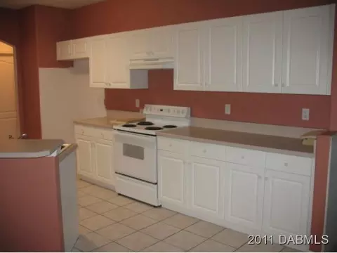 25 Manderley Ln, Ormond Beach, FL 32174 photo 3