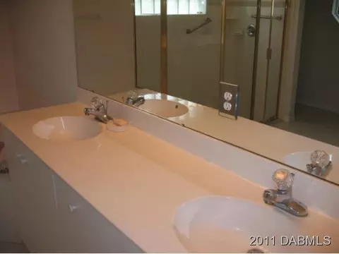 25 Manderley Ln, Ormond Beach, FL 32174 photo 4