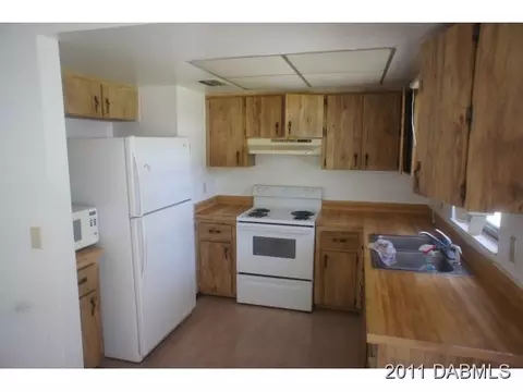 743 Fleming Ave, Ormond Beach, FL 32174 photo 2