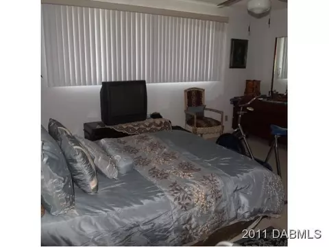 538 N Halifax Dr, Ormond Beach, FL 32176 photo 4