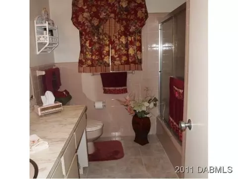 538 N Halifax Dr, Ormond Beach, FL 32176 photo 8