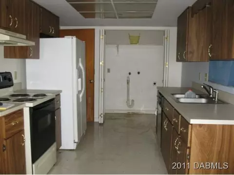 13 Blue Heron Ln, Edgewater, FL 32141 photo 6
