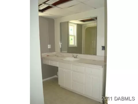 37 Standish Dr, Ormond Beach, FL 32176 photo 9