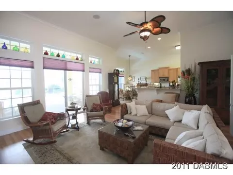 16 Oakview Cir, Palm Coast, FL 32137 photo 3