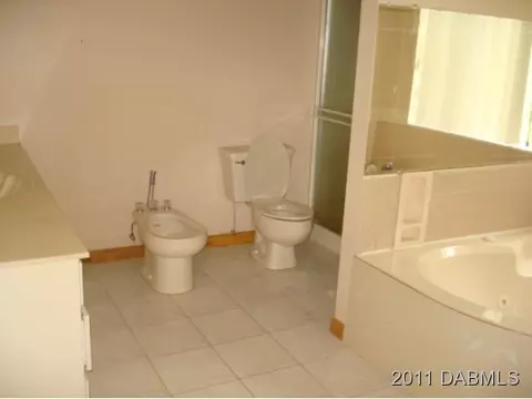 204 Conifer Ln, Ormond Beach, FL 32174 photo 9