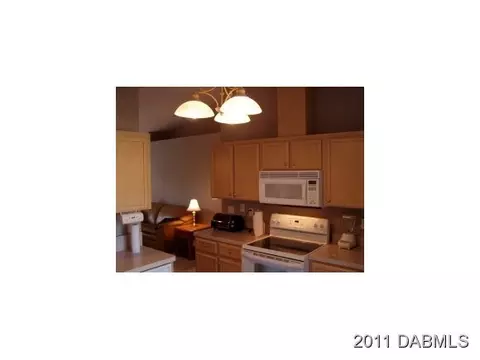 2918 Yule Tree Dr, Edgewater, FL 32141 photo 2