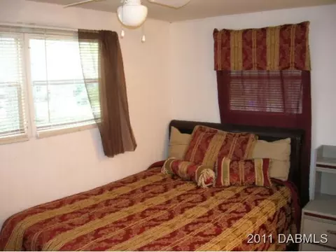 565 Cameo Dr, Ormond Beach, FL 32174 photo 7