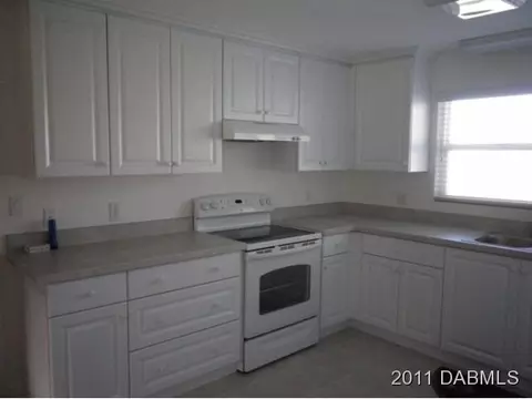 127 Windward Cir, Ormond Beach, FL 32176 photo 9