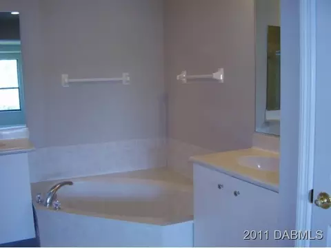 709 Cobblestone Dr, Ormond Beach, FL 32174 photo 8