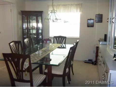 602 Charter Ln, Edgewater, FL 32141 photo 4