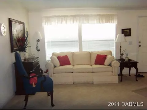 602 Charter Ln, Edgewater, FL 32141 photo 5