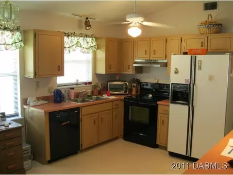 348 S Orchard St, Ormond Beach, FL 32174 photo 2