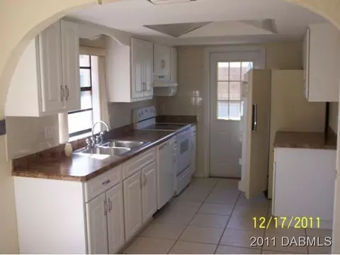 132 Marlin Dr, Ormond Beach, FL 32176 photo 2