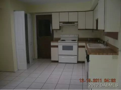 2811 Juniper Dr, Edgewater, FL 32141 photo 2
