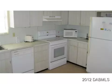 27 Valhalla Ave, Ormond Beach, FL 32176 photo 3