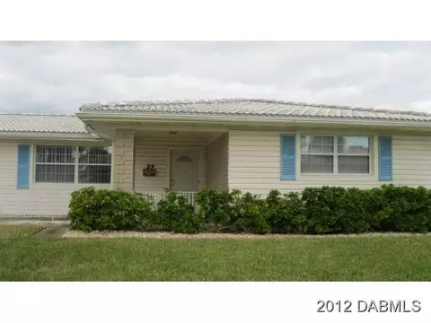 27 Valhalla Ave, Ormond Beach, FL 32176 photo 2