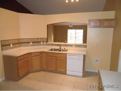 1819 Queen Palm Dr, Edgewater, FL 32132 photo 5
