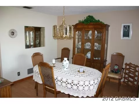 42 Sandra Dr, Ormond Beach, FL 32176 photo 8