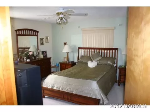 42 Sandra Dr, Ormond Beach, FL 32176 photo 9