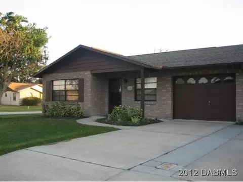 402 Sea Hawk Ct, Edgewater, FL 32141 photo 2