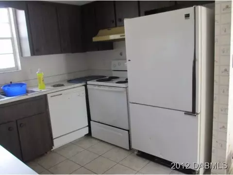 330 Tulip Tree Ln, Ormond Beach, FL 32174 photo 2