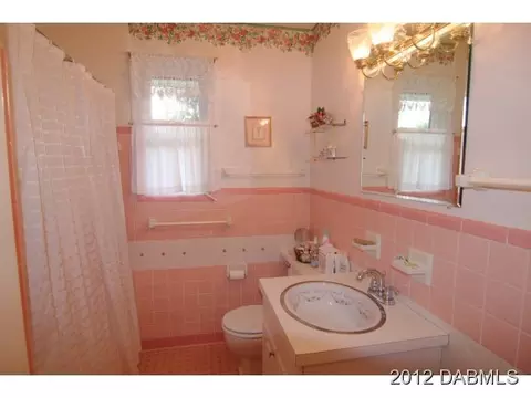 322 N Beach St, Ormond Beach, FL 32174 photo 9