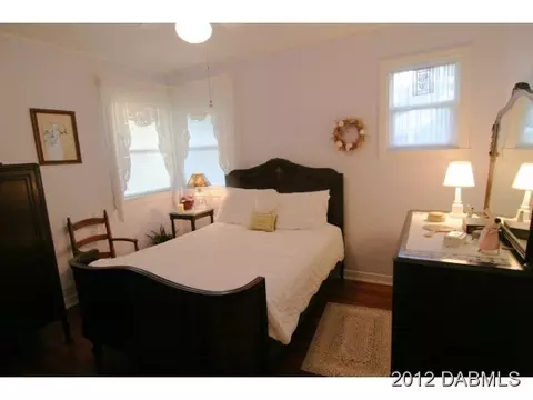 322 N Beach St, Ormond Beach, FL 32174 photo 6