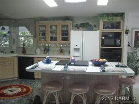 605 Starboard Ave, Edgewater, FL 32141 photo 4