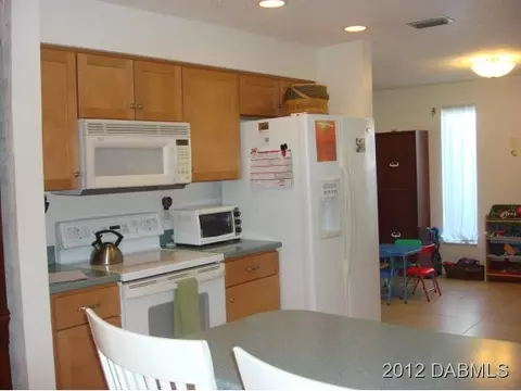 8 Briggs Dr, Ormond Beach, FL 32176 photo 6