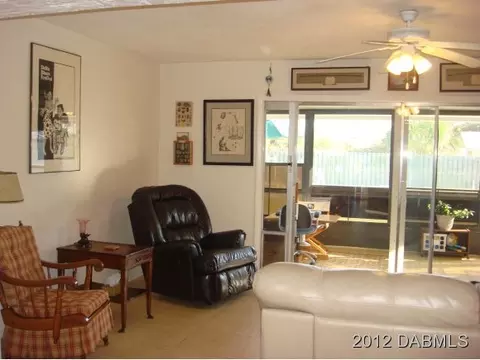 8 Briggs Dr, Ormond Beach, FL 32176 photo 9