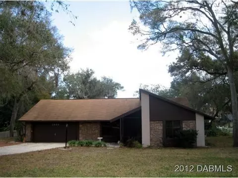 1407 N Beach St, Ormond Beach, FL 32174 photo 1