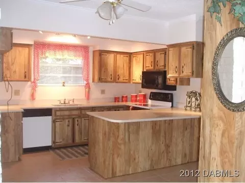 511 N Ridgewood Ave, Ormond Beach, FL 32174 photo 8