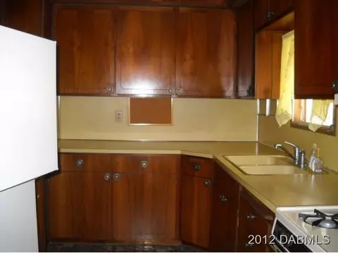 1905 Woodcrest Dr, Ormond Beach, FL 32174 photo 3
