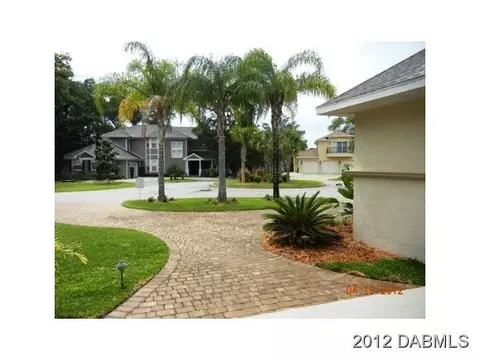 11 Princess Cir, Ormond Beach, FL 32174 photo 2
