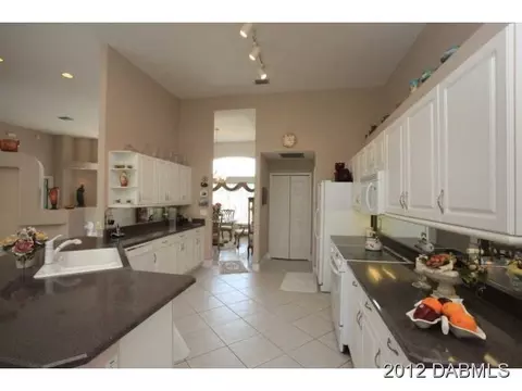 83 Bridgewater Ln, Ormond Beach, FL 32174 photo 3