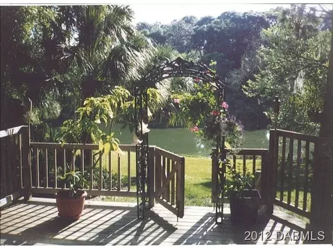 25 Timberlake Ln, Ormond Beach, FL 32174 photo 2