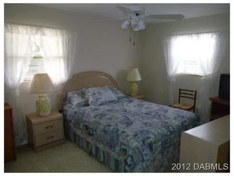 37 Seabreeze Dr, Ormond Beach, FL 32176 photo 6