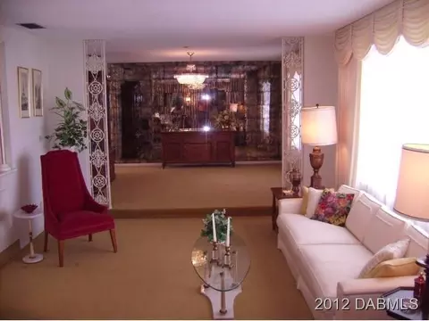 736 Riverside Dr, Ormond Beach, FL 32176 photo 4